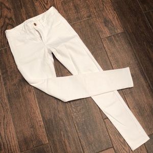 AEO Super Super Stretch White Jeggings